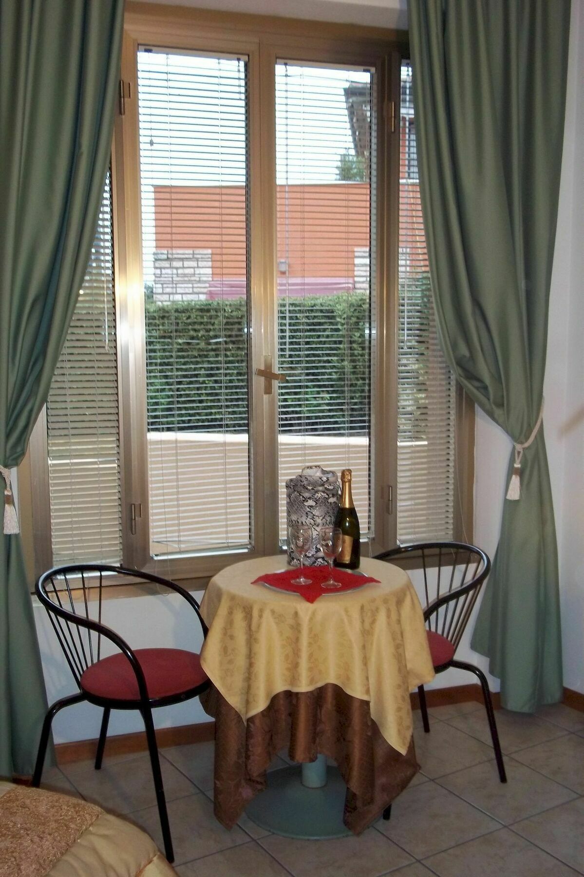 Master Camere Ed Appartamenti Lazise Kültér fotó